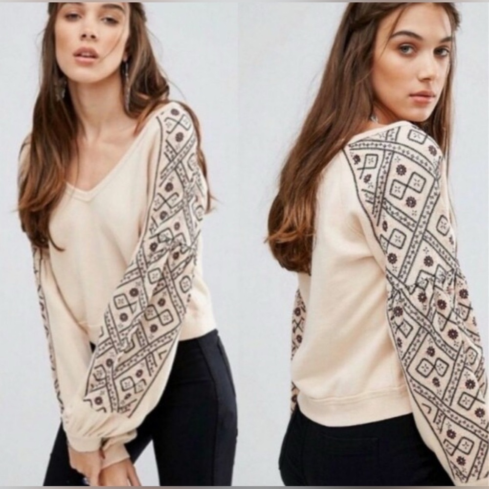 Free People Senorita Embroidered Puff Sleeve Cropped top